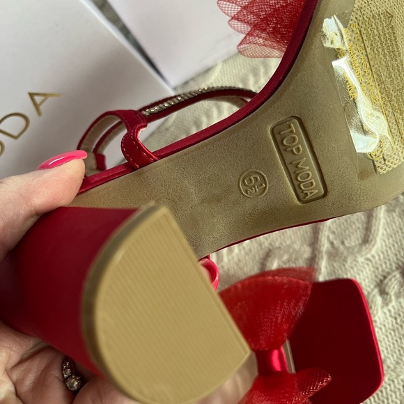 NEW! Top Moda Red Agatha Bow Style Rhinestone Ankle Strap Women’s 6.5 - Picture 10 of 16